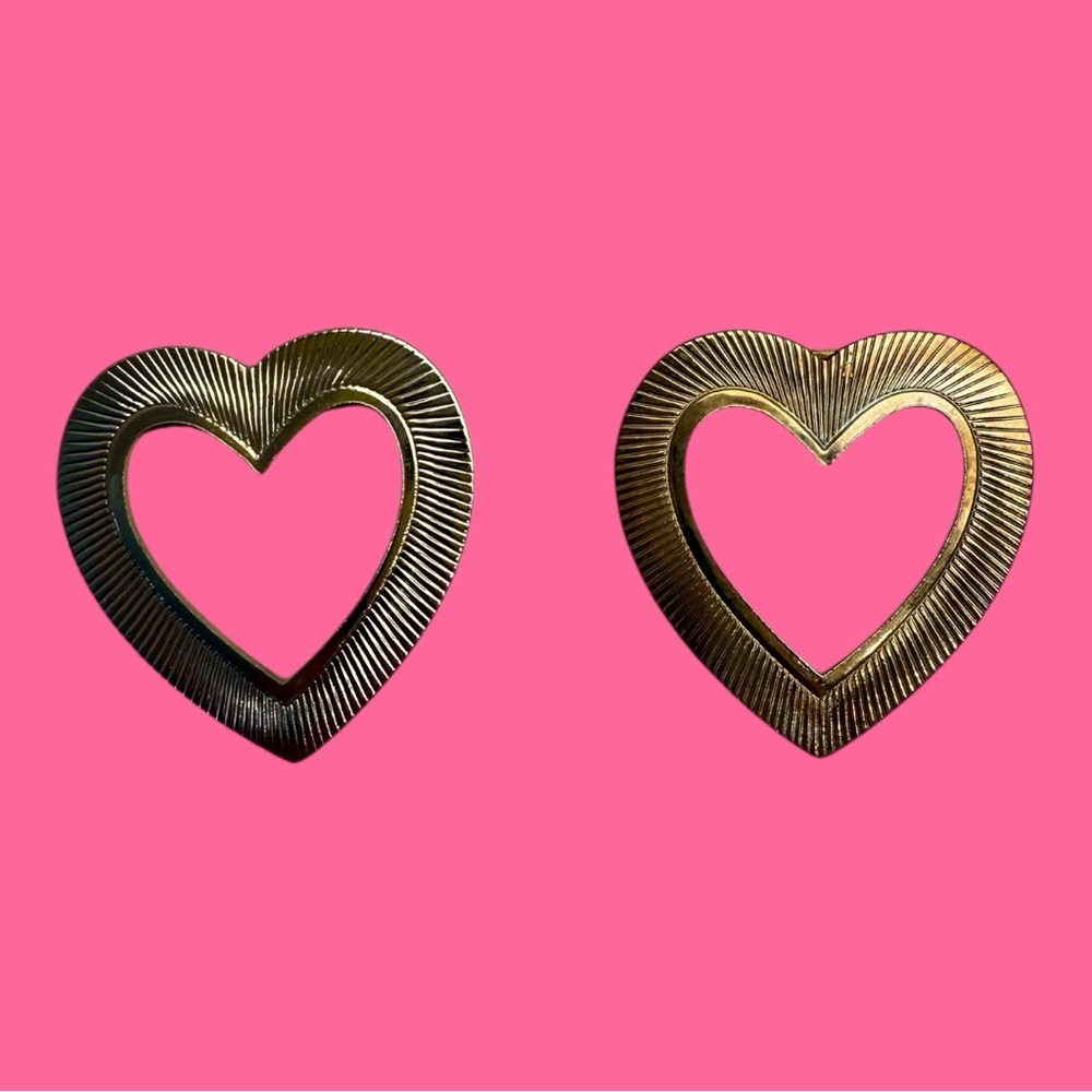 Vintage Heart Brooches Pins Gold Tone Set of Two Valentine's Day